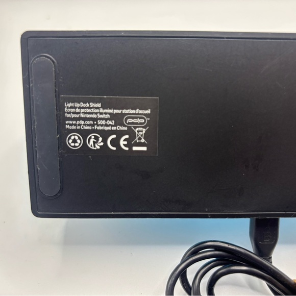 Nintendo Switch Zelda Light Up Dock Shield - Picture 3 of 3